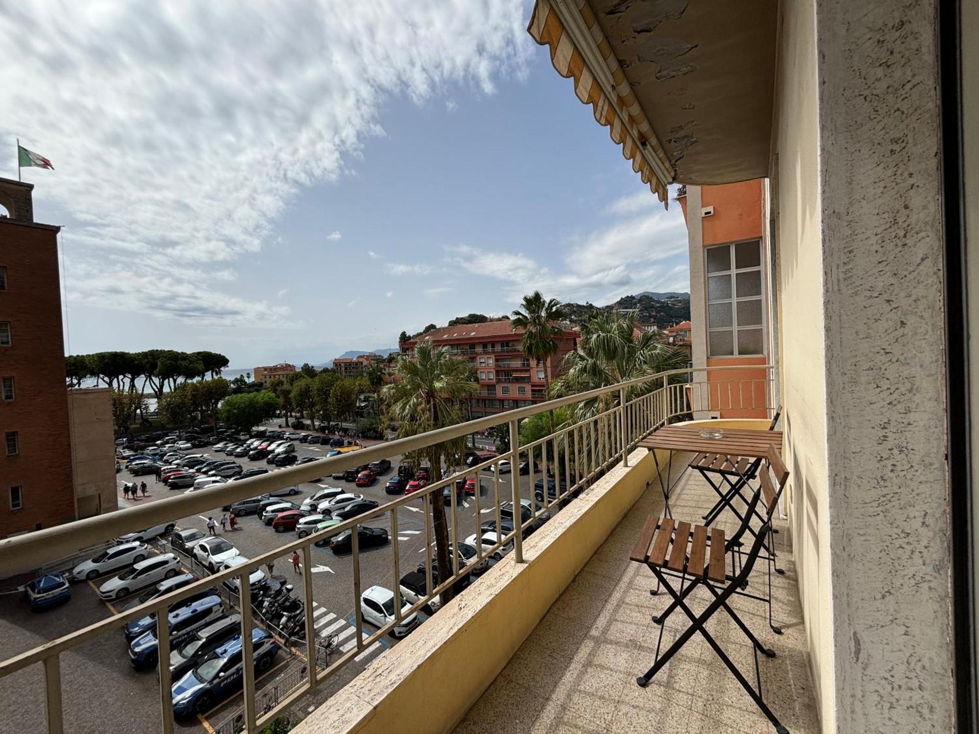 Casa Cele Centro Citta Vista Mare Lejlighed Ventimiglia Eksteriør billede